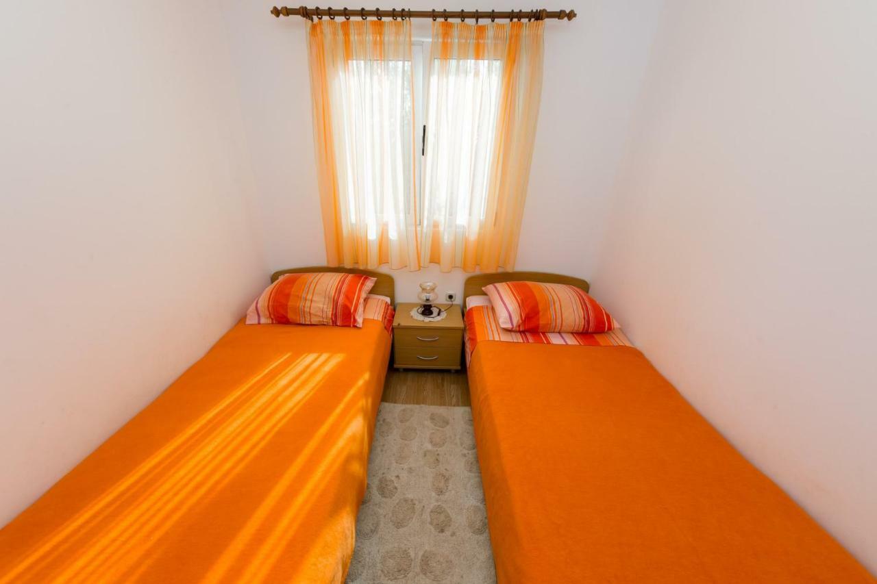 Mare&Karlo Apartment Mali Drvenik Exterior photo